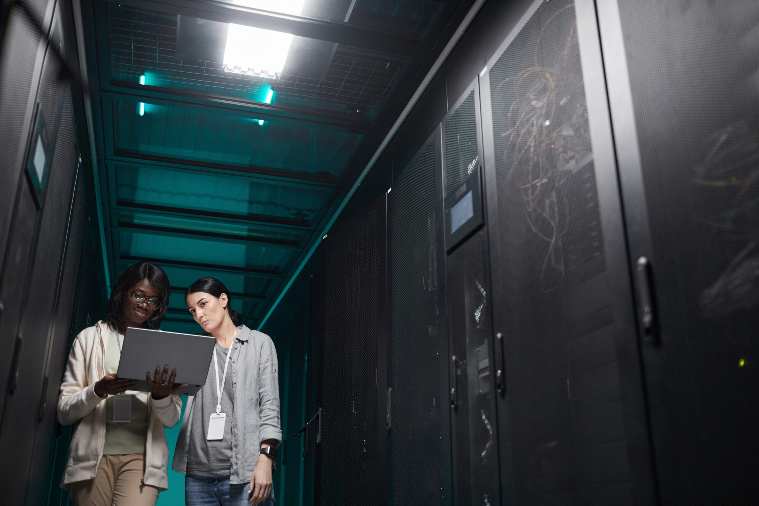 AdobeStock_601493377 Infrastructure cloud - VPC Cloud - Plug & Tel